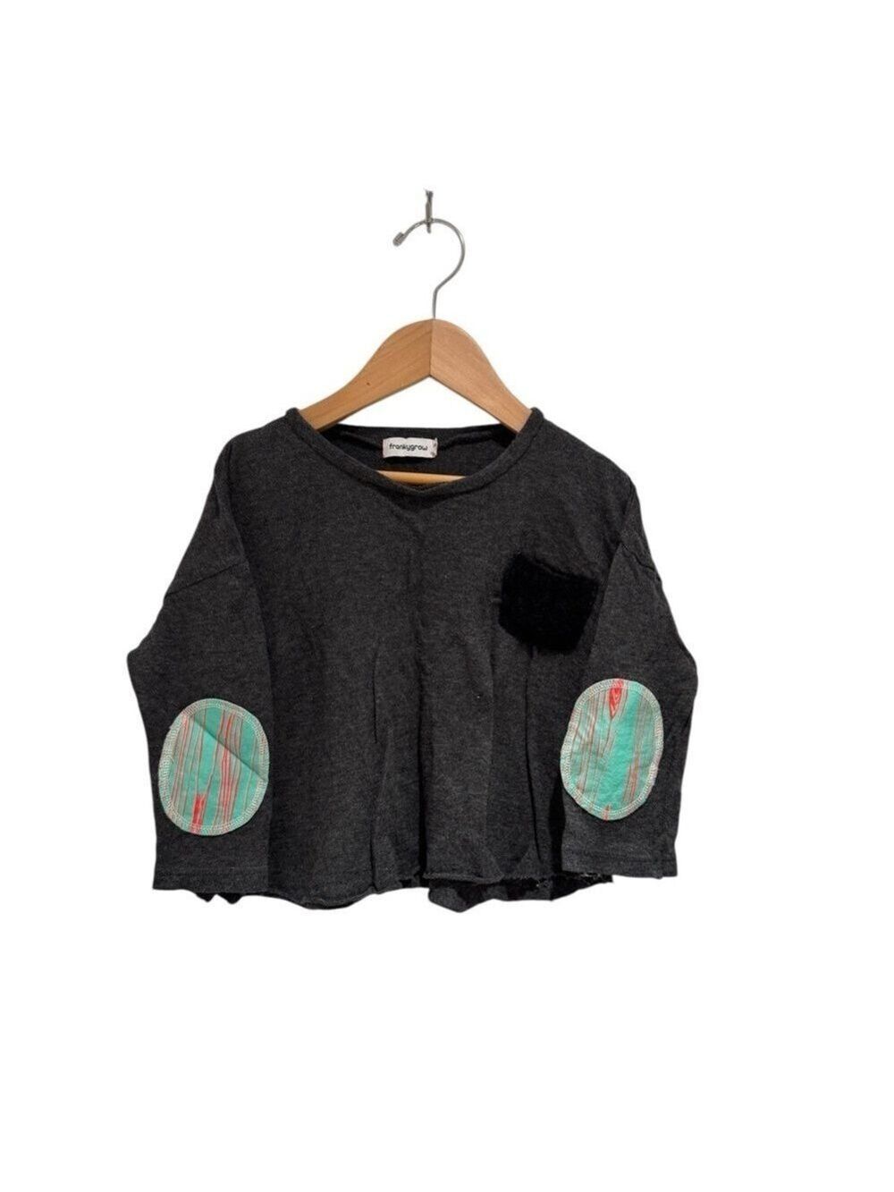 FRANKYGROW - Kids Gray Shirt with Colorful Patches - size S (approx 2-4 years)